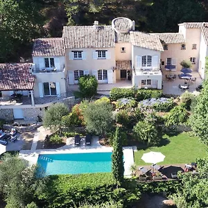 ** Bed & Breakfast Les Hauts De La Riviera Francia